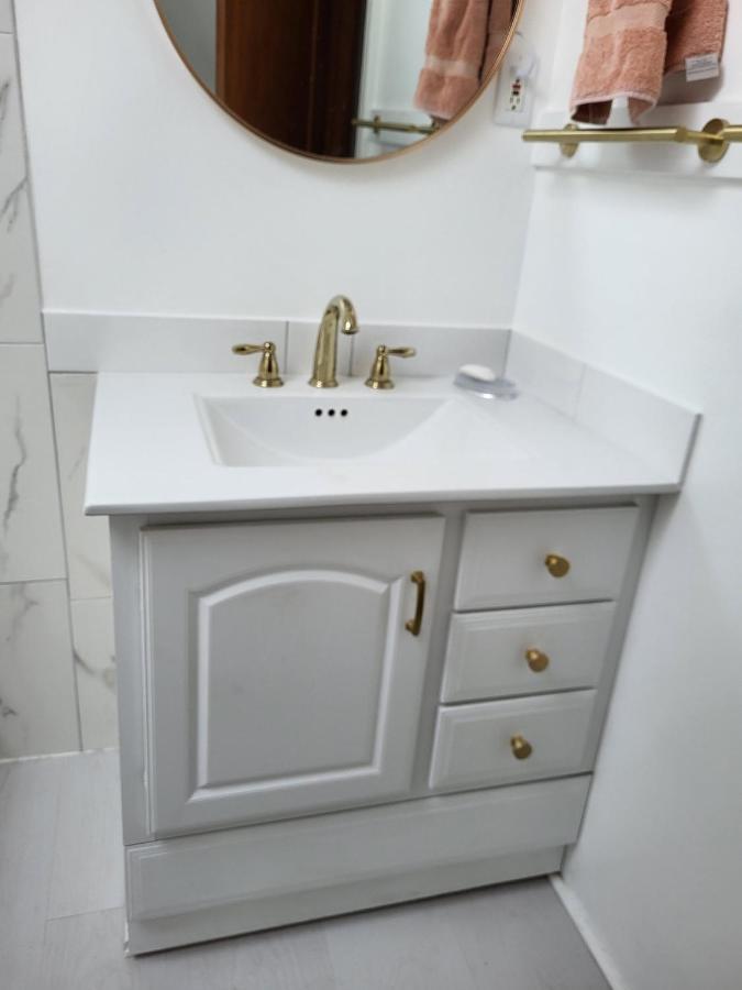Seabreeze Three Bedroom Home โรเชสเตอร์ ภายนอก รูปภาพ